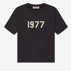 Essentials Black 1977 Short Sleeve Tee